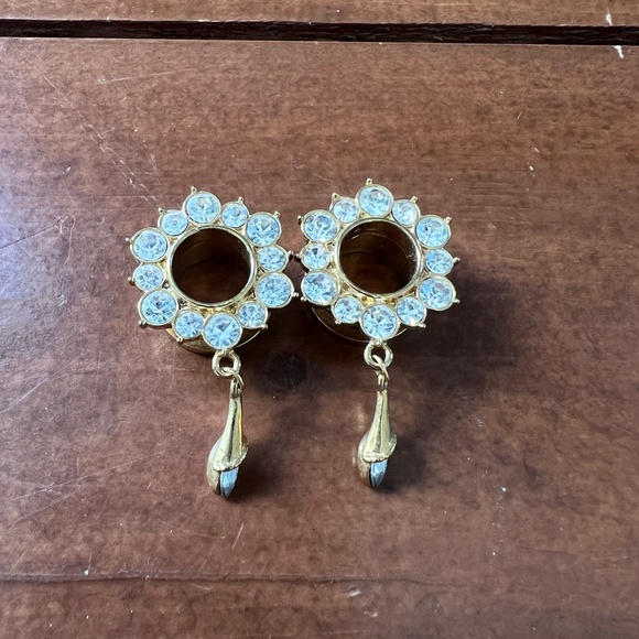 9/16 - 14mm faux diamond tunnels - Picture 2 of 2